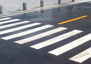 道路标线漆施工的优势特点